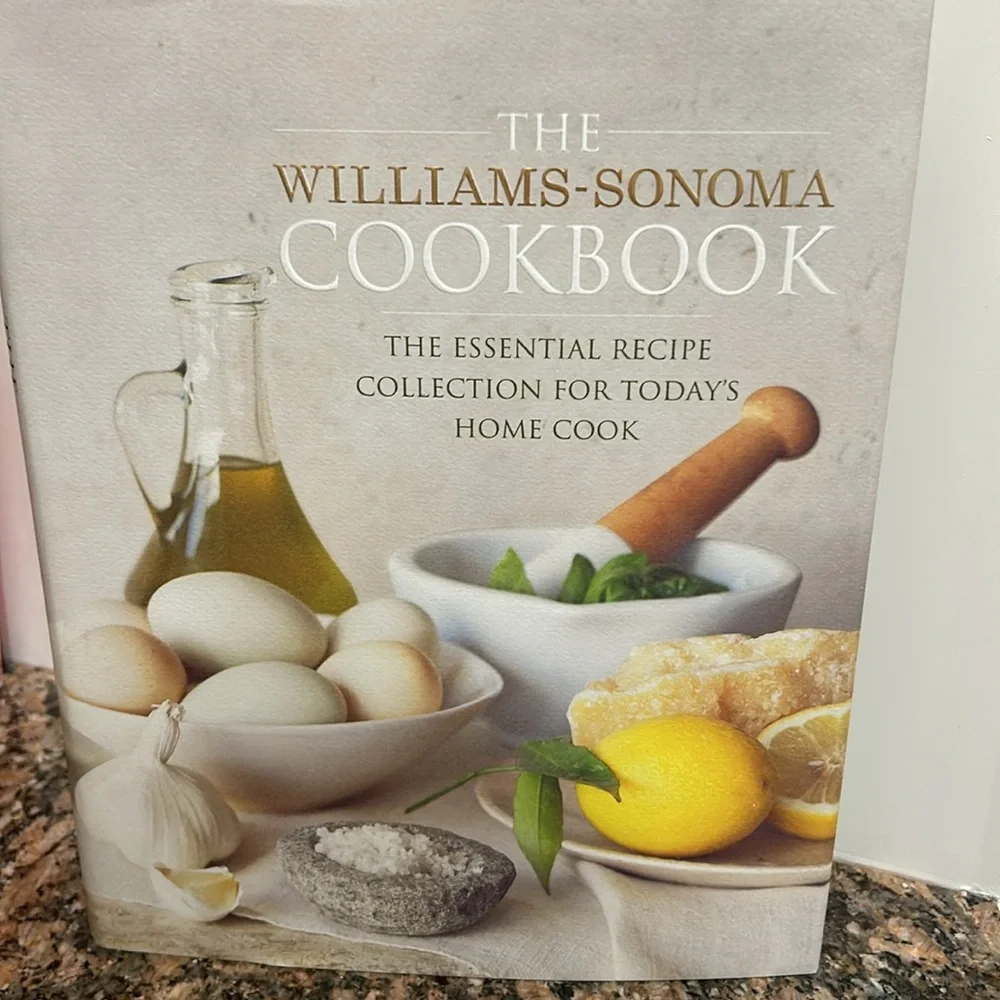 The Williams-Sonoma Cookbook: The Essential Recipe Collection